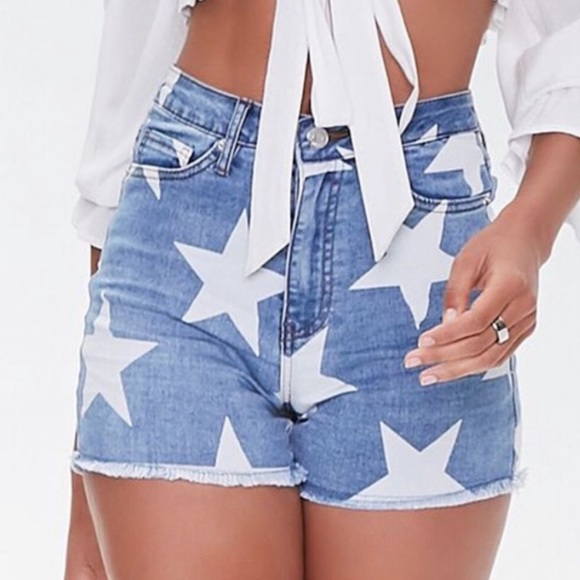 NWT Forever 21 Denim hi rise StarShorts Size 31 - Picture 1 of 6